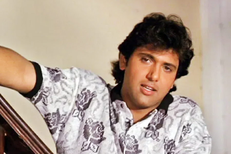 বয়স পেরিয়েছে ৫৯ বছরের গণ্ডি। তবে এখনও কৌতুকাভিনেতা হিসাবে বলিপাড়ার অভিনেতাদের মধ্যে উপরের দিকেই রয়েছেন গোবিন্দ। সাম্প্রতিক কালে অভিনয়জগৎ থেকে দূরে থাকলেও বিভিন্ন রিয়্যালিটি শোয়ে বিচারকের আসনে দেখা যায় অভিনেতাকে।