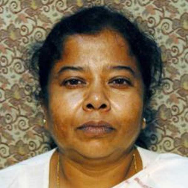 হুগলির আরামবাগ সাংগঠনিক জেলায় তৃণমূলের চেয়ারপার্সন পদে বদল করেছে তৃণমূল। নতুন চেয়ারপার্সন করা হয়েছে স্বপন নন্দীকে। এর আগে ওই দায়িত্বে ছিলেন জয়দেব জানা। সেখানে সভাপতি পদে কোনও বদল করা হয়নি। অন্য দিকে, শ্রীরামপুর সাংগঠনিক জেলায় চেয়ারপার্সন অসীমা পাত্র এবং সভাপতি অরিন্দম গুঁইনকেই রেখেছে তৃণমূল। 