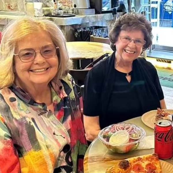 Two 81 year old friend travel the world around 80 days