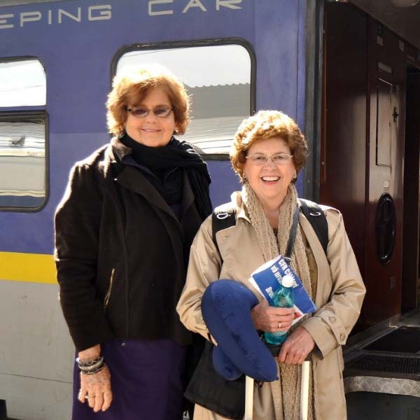 Two 81 year old friend travel the world around 80 days