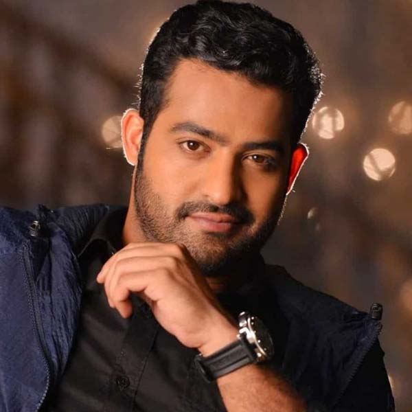 ফিল্মপাড়া সূত্রে খবর, রিচার্ড মিলে ব্র্যান্ডের একটি ঘড়ি প্রায়শই ব্যবহার করেন জুনিয়র এনটি রামারাও। ভারতীয় মুদ্রায় এই ঘড়িটির মূল্য আনুমানিক ৮.৬ কোটি টাকা।