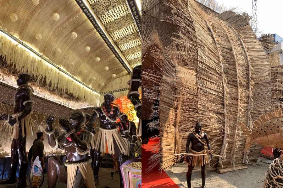 মণ্ডপ তৈরি করেছেন শিল্পী সুদীপ।