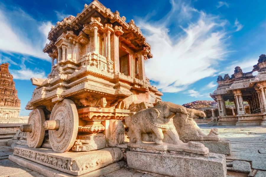 হাম্পি হল উত্তর কর্নাটকের বেলারি জেলার এক গ্রাম। এর খুব কাছাকাছি পরিচিত শহর হজপেট।