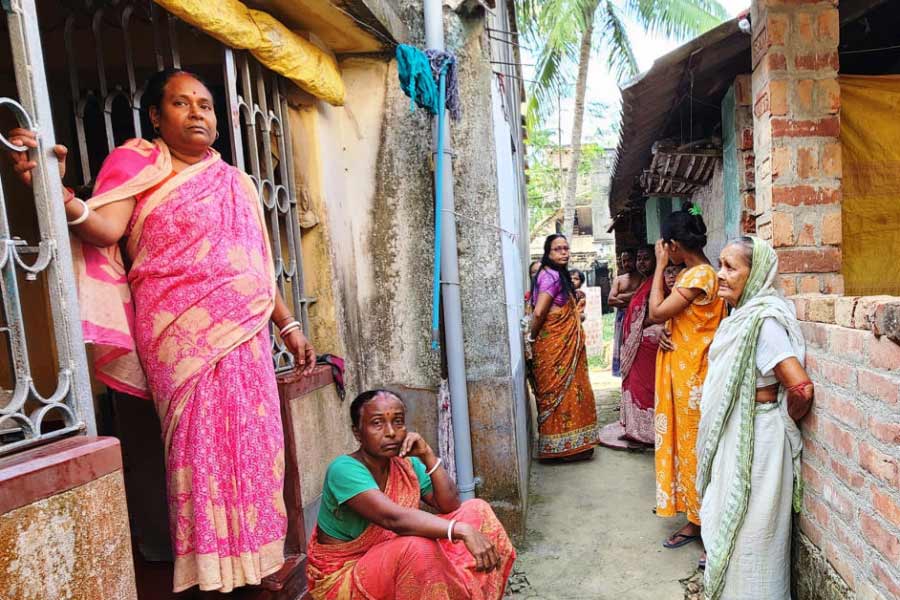 চিন্তায় জয়দেবের পরিজনেরাও।