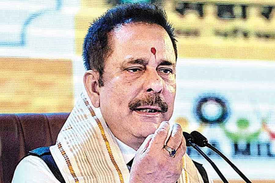 Lesser known facts about controversial businessman Subrata Roy