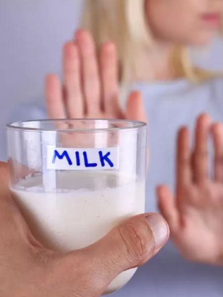 If the child throws tantrums while drinking milk then follow these tips dgtl