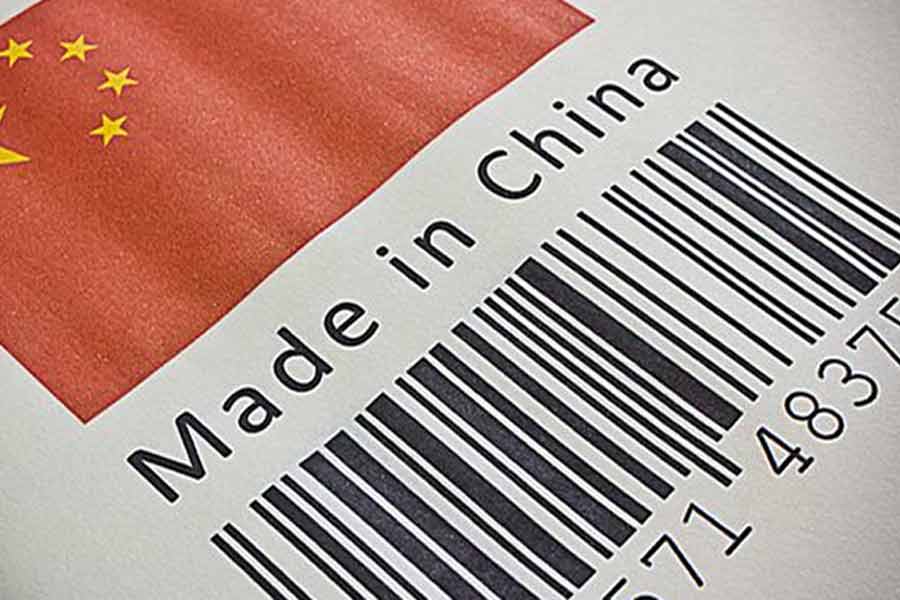 দীপাবলির আগেই ভারতের বাজারে দেশি ‘ট্রেন্ড’ লক্ষ করা গিয়েছিল। সংবাদ সংস্থা এএনআই-এর রিপোর্ট অনুযায়ী, এ বছর দীপাবলিতে চিনের এক লক্ষ কোটি টাকার ক্ষতি হতে পারে।