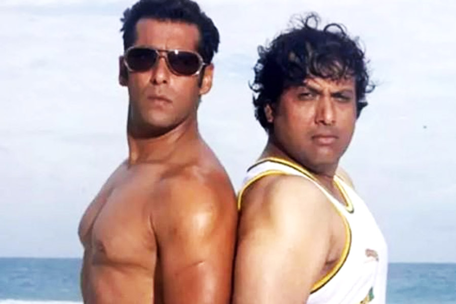 গোবিন্দ সাক্ষাৎকারে বলেছিলেন, ‘‘তখন ‘জুড়ওয়া’ ছবির শুটিং চলছে। হঠাৎ মাঝরাতে সলমনের ফোন। তখন রাত ২টো কি ৩টে হবে। আমি তো অবাক।’’