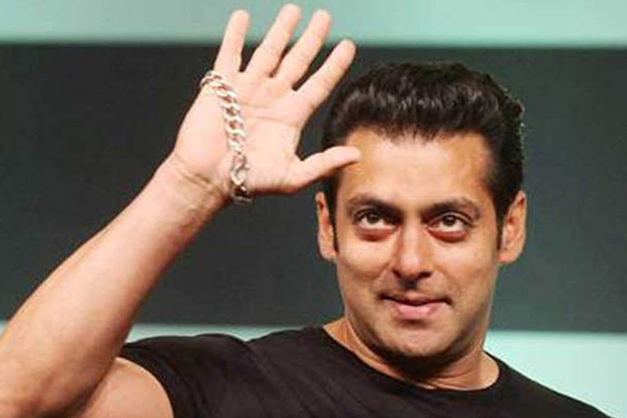 শুধুমাত্র ‘জুড়ওয়া’ ছবিতে অভিনয়ই করতে চাননি সলমন। তার পাশাপাশি গোবিন্দকে আরও অনুরোধ করেছিলেন বলিউডের ‘ভাইজান’। 