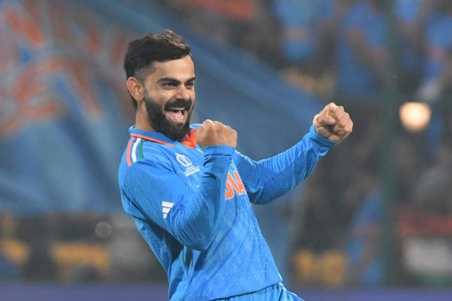 সেই ১১৮ ম্যাচে বিরাটের ব্যাট থেকে এসেছে ৬,২১৪ রান। নট আউট থেকেছেন ১৬টি ম্যাচে। কোনও রান না করেই প্যাভিলিয়নে ফিরেছেন ৯টি ম্যাচে।