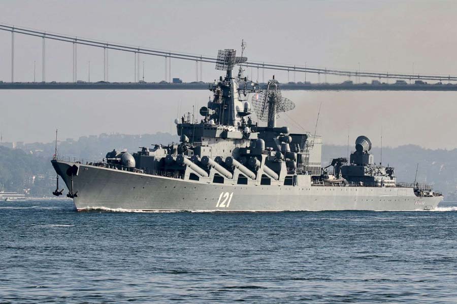 Russian warships in Bangladesh coast after five decades