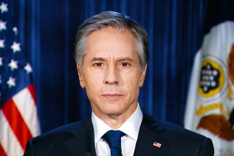 Russian warships in Bangladesh coast after five decades