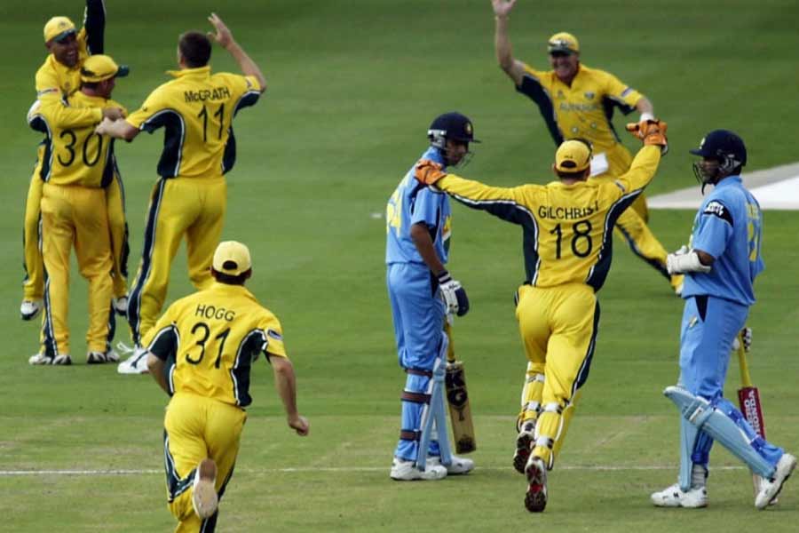 ২০০৩ সালের বিশ্বকাপের লিগ পর্বে ভারতকে হারিয়েছিল অস্ট্রেলিয়া। দুই দশক পর এ বারের বিশ্বকাপে ছবিটা বদলে যায়।