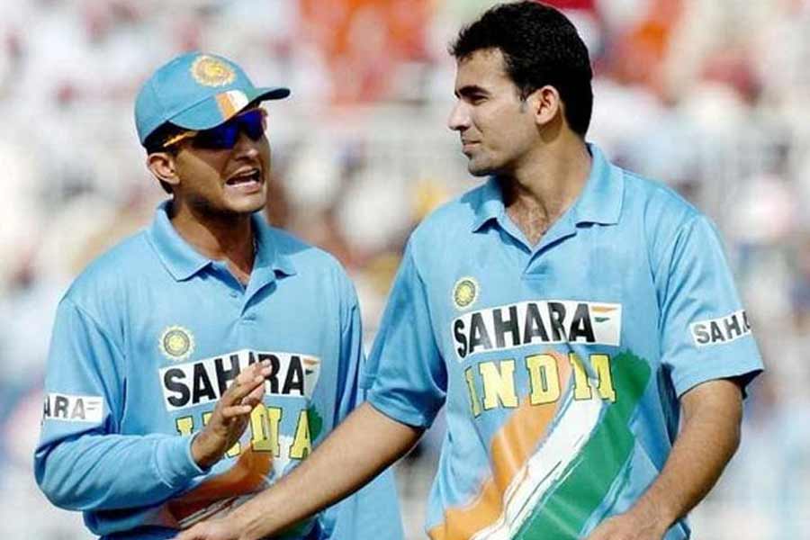 ২০০৩ সালে সৌরভ গঙ্গোপাধ্যায়ের অধিনায়কত্বে বিশ্বকাপের ফাইনাল খেলতে মাঠে নেমেছিল ভারত। ২৩৪ রান করে অস্ট্রেলিয়ার বিরুদ্ধে ১২৫ রানে হেরেছিল সৌরভের দল।