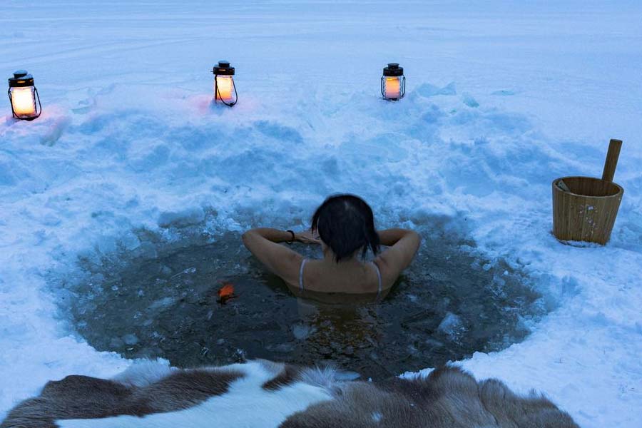 All you need to know about cold plunges and why are people doing it.