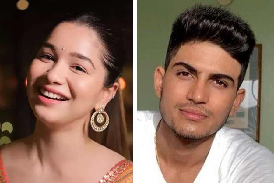 Shubman gill blushes when asked about his relationship with Sara Tendulkar in the viral video