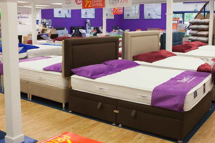 This Ahmedabad bed store is allowing people to sleep for free after World Cup Final.