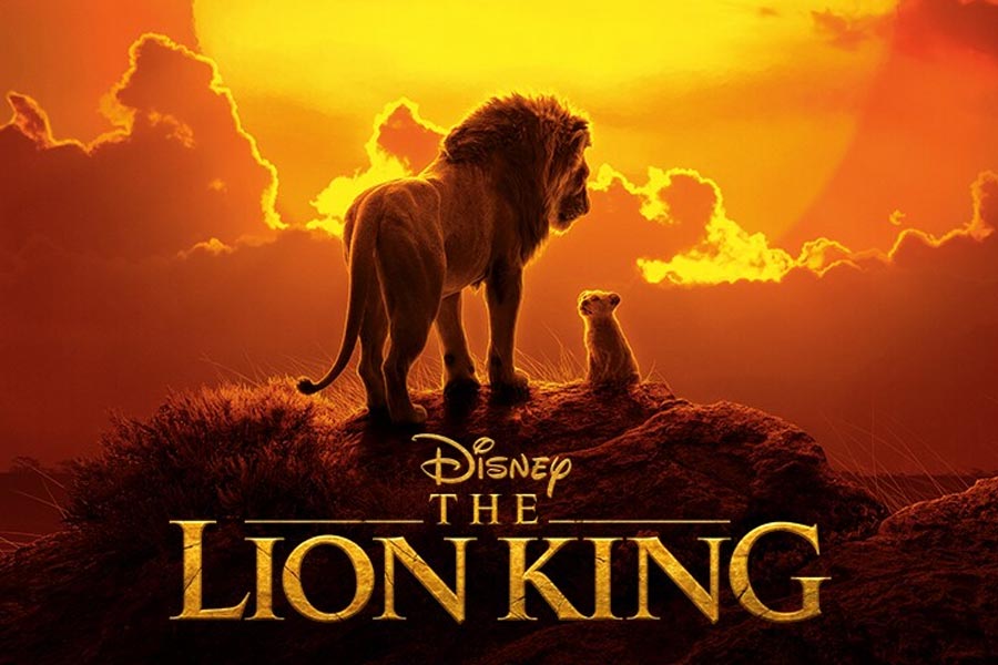 ২০১৯ সালে প্রেক্ষাগৃহে মুক্তি পায় ‘দ্য লায়ন কিং’। এই ছবির হিন্দি ডাবিংয়ের সময় মুফাসার চরিত্র্রে কণ্ঠ দিয়েছিলেন বলিউডের ‘বাদশা’ শাহরুখ খান।