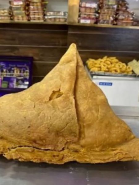 Eat this bahubali samosa and you get a chance to win cash rs 71000 dgtl