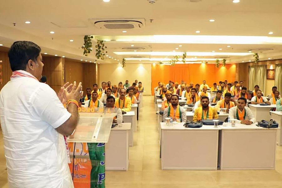 কলকাতায় অক্টোবরেই হয় বিস্তারক প্রশিক্ষণ শিবির। 