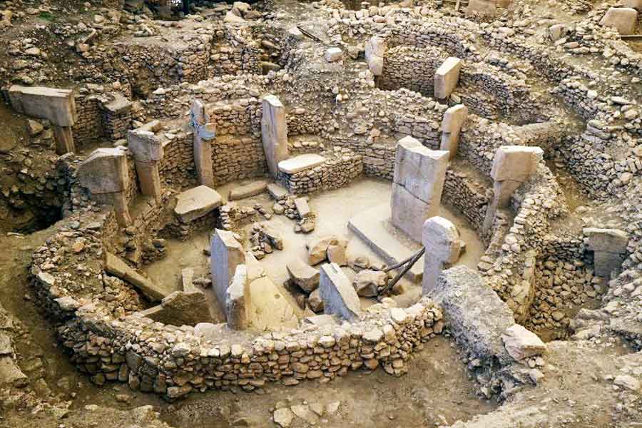 সে যুগে ১৫ হেক্টর এলাকা জুড়ে বিস্তৃত ছিল সেই শহর। শহর জুড়ে ছিল প্রশস্ত রাস্তার জাল। সেই রাস্তা কোথাও কোথাও আবার গোলকধাঁধার মতো। শহরের সেই গোলকধাঁধায় প্রবেশের জন্য ছিল এক বিশাল তোরণও।