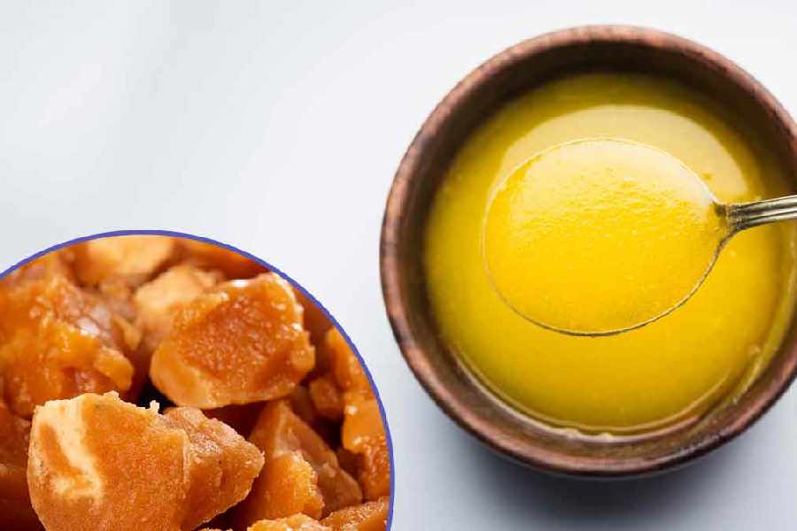 Unbelievable benefits of eating ghee and jaggery after heavy meals.