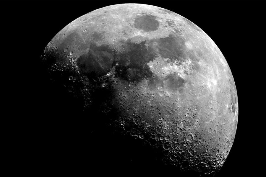 The US and China is racing up in lunar mission