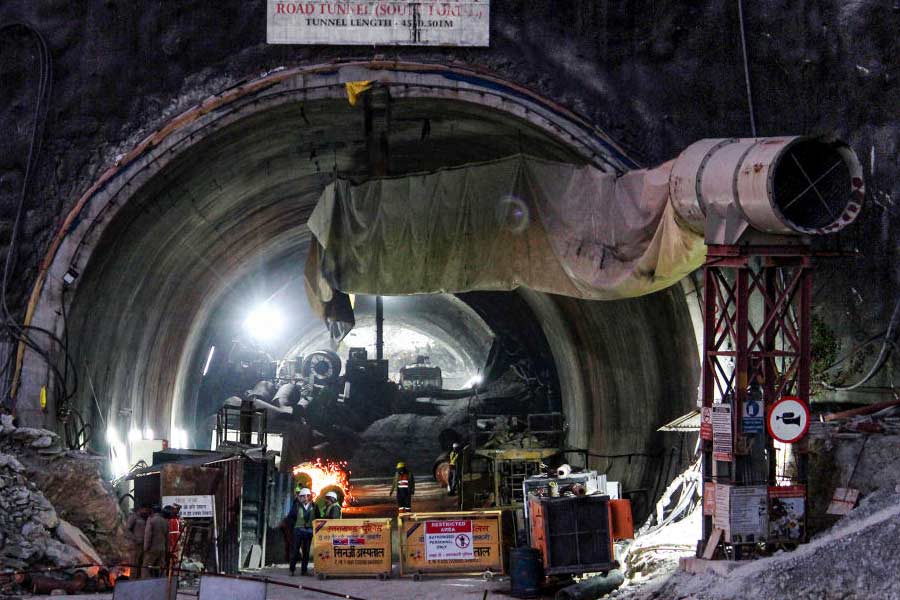 As tunnel rescue op drags on, Centre official sets timeline