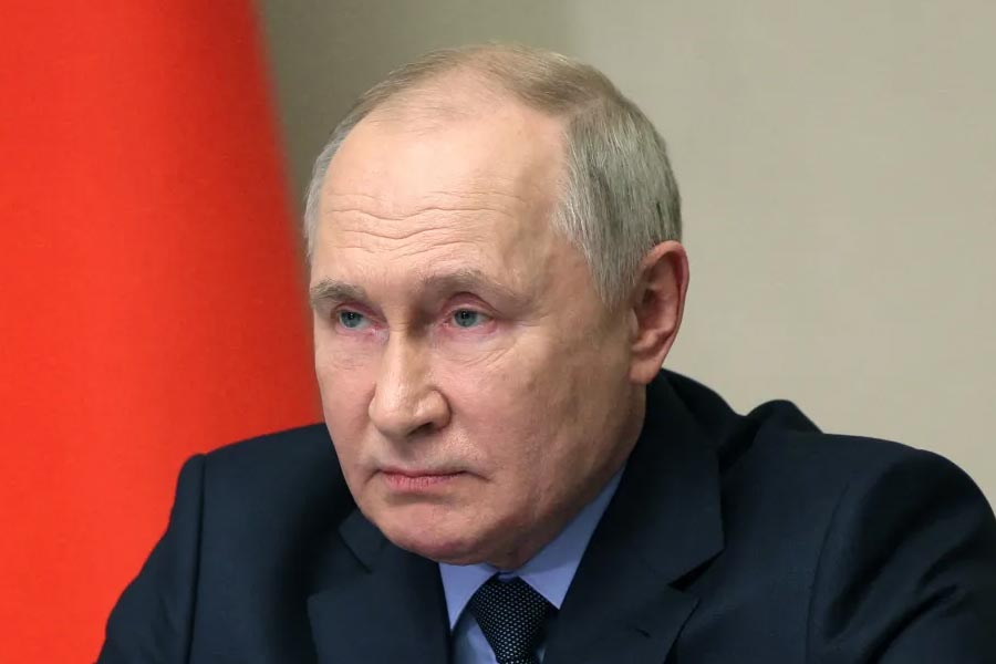 Russian President Vladimir Putin all set to test World’s Largest Ballistic Missile - Satan 2 over South Pole