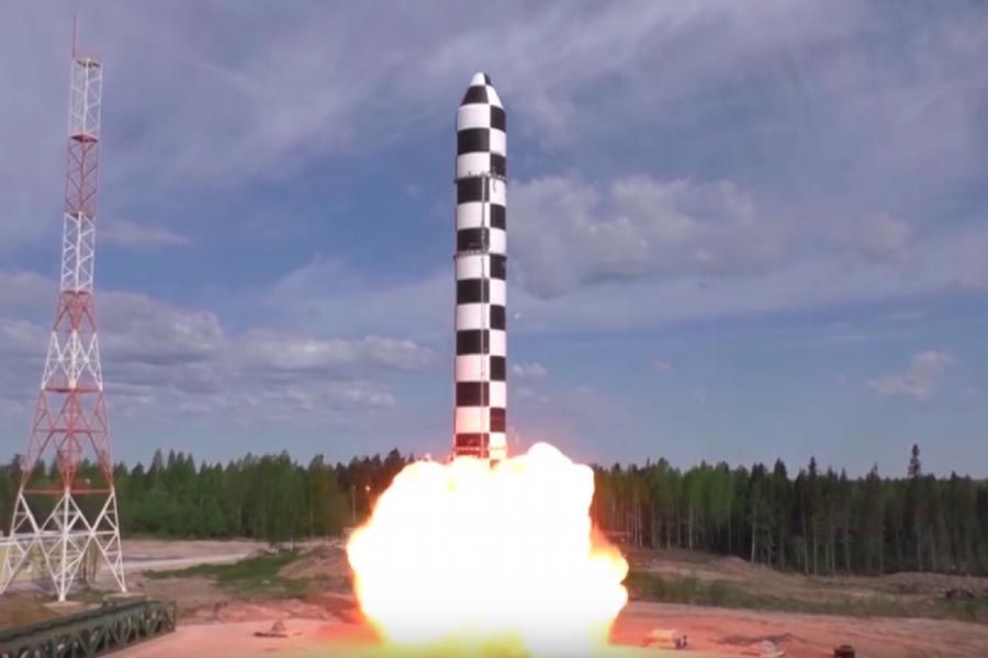 Russian President Vladimir Putin all set to test World’s Largest Ballistic Missile - Satan 2 over South Pole