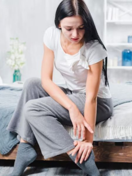 From joint condition, cramps to nerve compression, know the 7 reasons behind leg pain dgtl