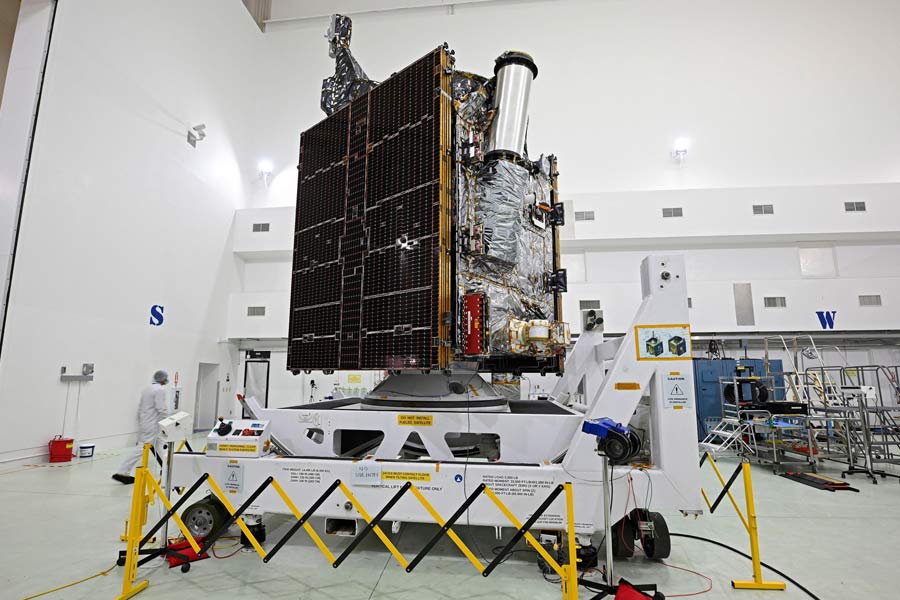 Earth Receives Laser beam Message from 16 million km deep space