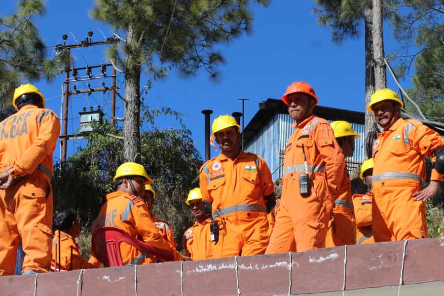 Rescuers prepared to pull out trapped workers in Uttarkashi Tunnel