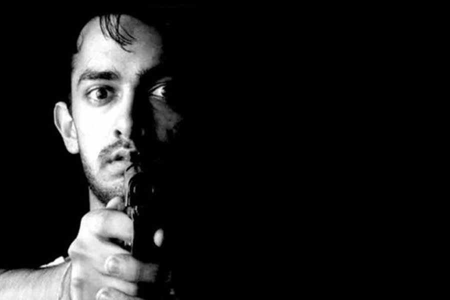 ১৯৮৯ সালে মুক্তিপ্রাপ্ত ‘রাখ’ ছবিতে অভিনয় করেন আমির খান, সুপ্রিয়া পাঠক এবং পঙ্কজ কপূরের মতো বলি তারকারা। বলিপাড়া সূত্রে খবর, এই ছবির শুটিং হয়েছে মন্নতে।