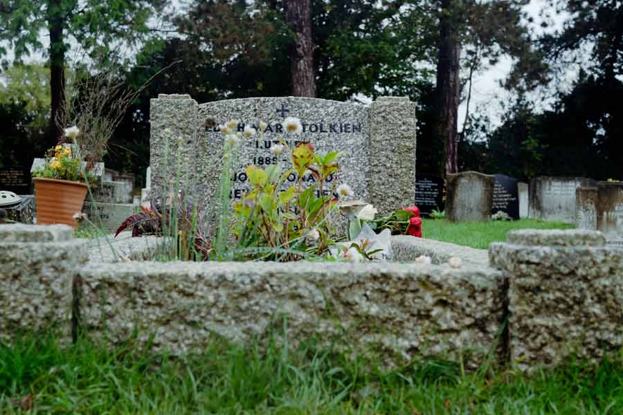 All you need to know about World’s Largest Cemetery Wadi Al-Salam