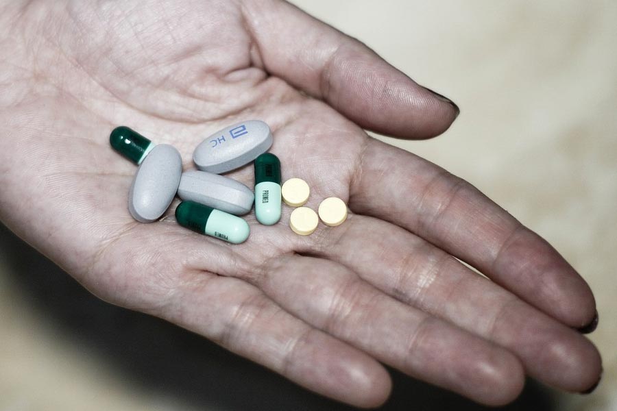 শারীরিক অসুস্থতা নিয়ে কাজ করা বাবলুর পক্ষে প্রায় অসম্ভব হয়ে প়ড়ে। একের পর এক ছবিতে অভিনয়ের প্রস্তাব পেলেও অসুস্থতার কারণে তা খারিজ করে দেন বাবলু। বহু দিন এমন চলতে থাকায় এক সময় কাজের প্রস্তাব পাওয়া বন্ধ হয়ে যায়।