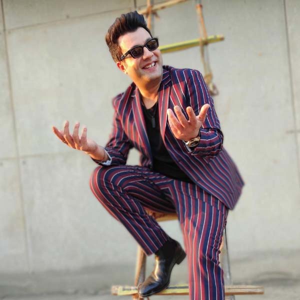 ‘ইয়ে জওয়ানি হ্যায় দিওয়ানি’ এবং ‘তলাশ’ ছবিতে সহ-পরিচালক হিসাবে কাজ করেন বরুণ। ২০১৩ সালে বলিপাড়ায় অভিনেতা হিসাবে আত্মপ্রকাশ করেন তিনি।