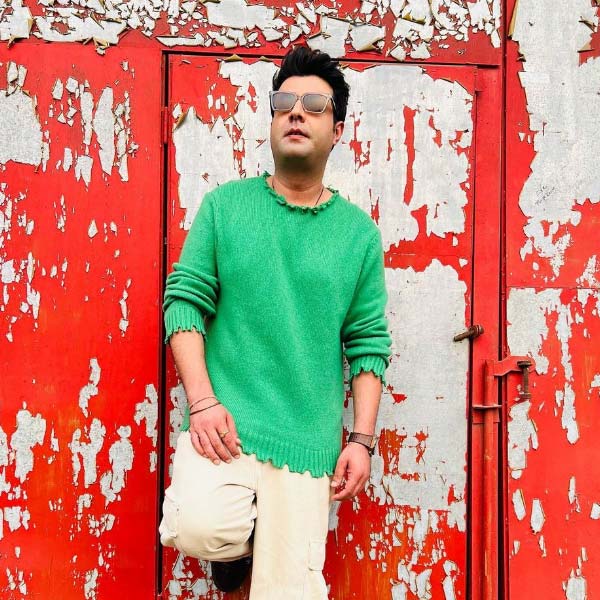 ‘ফুকরে’ ছবিতে নবাগত তারকাদের অভিনয় করতে দেখা যায়। মুক্তির পর বক্স অফিসে ভাল ব্যবসা করে এই ছবি। কৌতুকাভিনেতা হিসাবে দর্শকের কাছে বহুল প্রশংসা পান বরুণ।