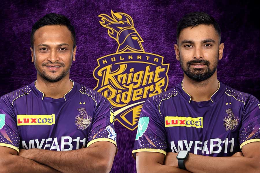 নিলামের আগে ১২ জন ক্রিকেটারকে ছেড়ে দিয়েছে কলকাতা নাইট রাইডার্স। ছেড়ে দেওয়ার তালিকায় শাকিব আল হাসান যেমন রয়েছেন, তেমনই রয়েছেন লিটন দাস। এই দুই ক্রিকেটারকে গত বারের নিলামে কিনেছিল কেকেআর। কিন্তু শাকিব শেষ পর্যন্ত খেলতে আসেননি। লিটনকে একটি ম্যাচের বেশি খেলায়নি কলকাতা।