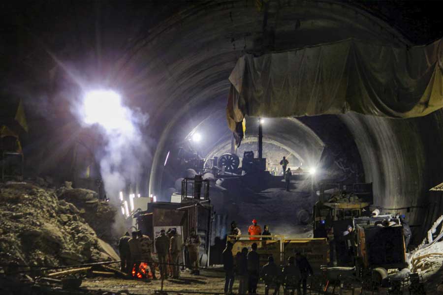 Auger machine completely removed from rubble in Uttarkashi Tunnel