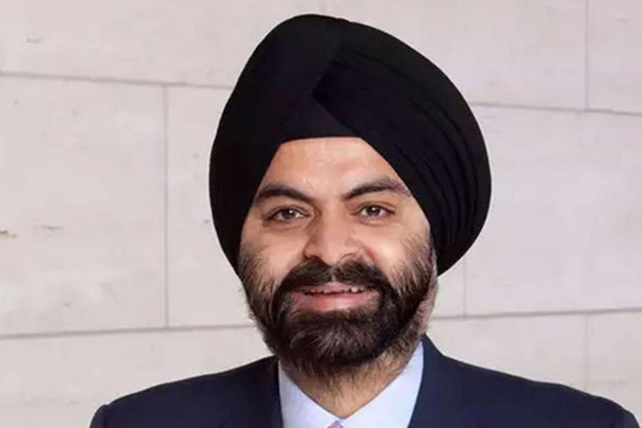 আমদাবাদ আইআইএমের ছাত্র অজয়পাল সিংহ বঙ্গা এখন ওয়ার্ল্ড ব্যাঙ্ক গ্রুপের প্রেসিডেন্ট। তার আগে বিশ্বের দ্বিতীয় বৃহত্তম পেমেন্ট প্রসেসিং কর্পোরেশেন মাস্টারকার্ড ইনকর্পোরেশেনরেও সিইও এবং এগজিকিউটিভ চেয়ারম্যান ছিলেন তিনি।