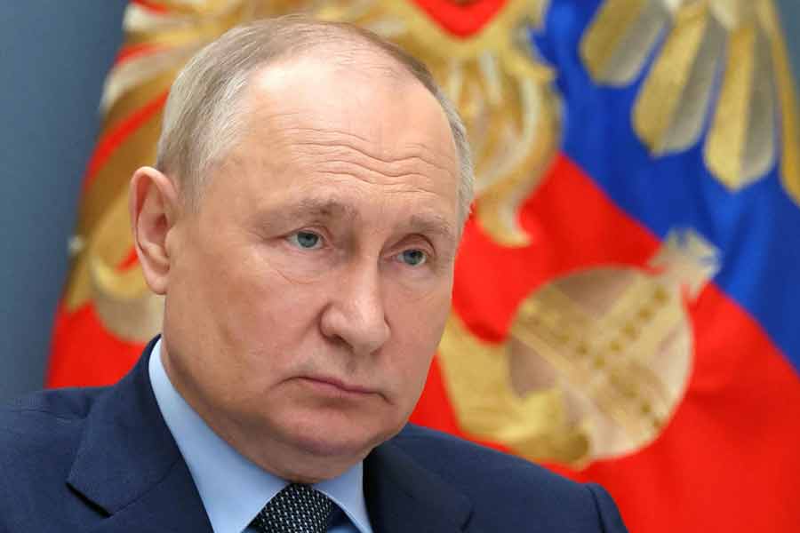 US and Germany is ready to restrict arm supplies to Ukraine as they want to end the war with Russia, says Report