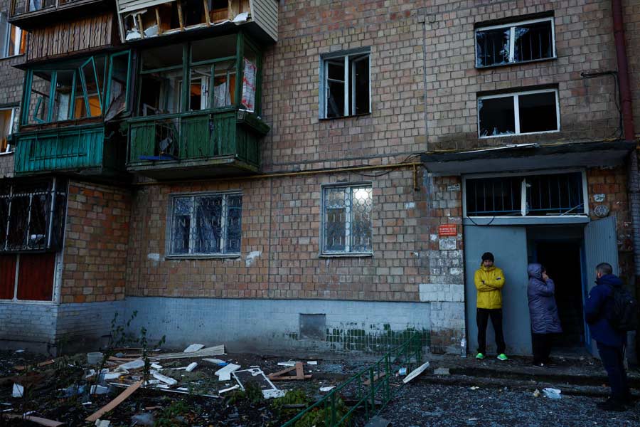 US and Germany is ready to restrict arm supplies to Ukraine as they want to end the war with Russia, says Report