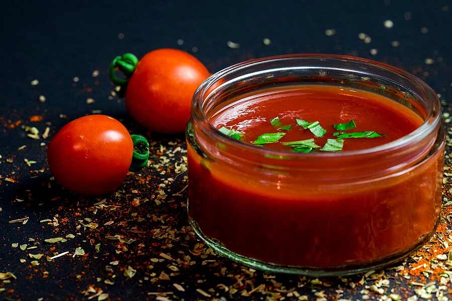 এক বছরের মধ্যে হাতেনাতে ফল পান অজয়। ১৯৯৫ সালে সংস্থা তৈরি করেছিলেন। ১৯৯৬ সালেই দেখা যায় নাগাল্যান্ড থেকে শুরু করে কন্যাকুমারী পর্যন্ত সর্বত্র ডিস্ট্রিবিউটররা অজয়ের তৈরি সস চান। ক্রমশ পরিচিতি বাড়তে থাকে ব্র্যান্ডের।