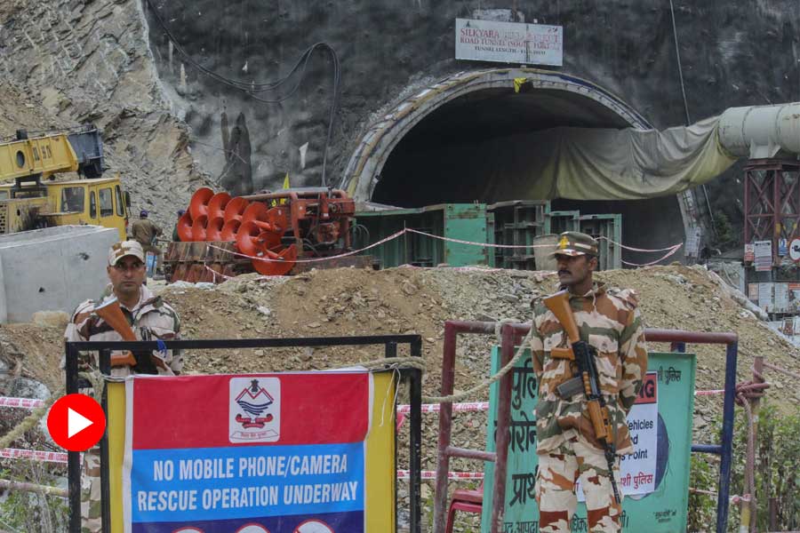 Video of Rat hole mining in Uttarkashi tunnel to rescue trapped workers