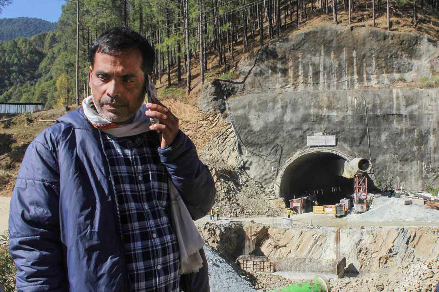 Rat-hole mining was outlawed and trapped workers were rescued in this method 