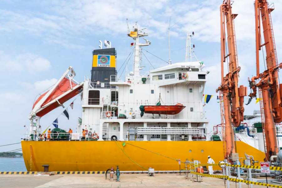 Sri Lankan cabinet has granted allowance to China’s Sinopec for huge investment 