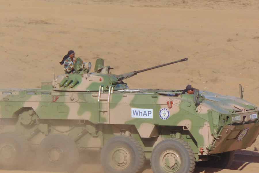 রুশ বিএমপি ইঞ্জিনের উপর ভিত্তি করে ডিআরডিও এবং ‘টাটা অ্যাডভান্সড সিস্টেমস’ দেশীয় প্রযুক্তিতে তৈরি করেছে সাঁজোয়া গাড়ি ‘কেস্ট্রেল’। ২০১৭ সালে ভারতীয় সেনায় ঠাঁই পেয়েছে ৩০ মিলিমিটারের অটোক্যানন এবং হালকা মেশিনগানযুক্ত ‘কেস্ট্রেল’।