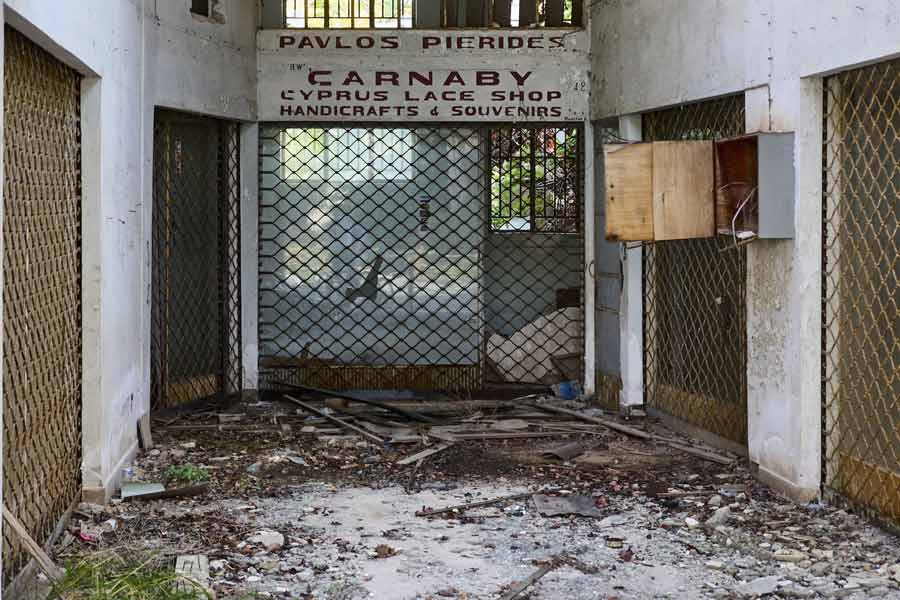 Largest ghost town in the world Famagusta-Varosha sank into silence