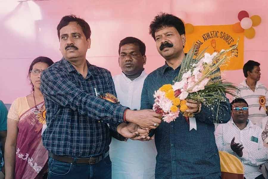 দলীয় সূত্রে খবর, ২০১৯ সাল থেকে রাজ্যের প্রাক্তন মন্ত্রী পার্থ চট্টোপাধ্যায় (যিনি বর্তমানে নিয়োগ দুর্নীতি মামলায় গ্রেফতার হয়ে জেলবন্দি)-এর সঙ্গে ঘনিষ্ঠতা বাড়তে থাকে। দলেরই একাংশের দাবি, সেই সূত্রেই ২০২১ সালের বিধানসভা ভোটে ডোমকল থেকে প্রার্থী হন জাফিকুল। প্রায় ৪৭ হাজার ভোটে সিপিএমের প্রার্থী মুস্তাফিজুর রহমানকে হারিয়ে বিধায়ক হন। 